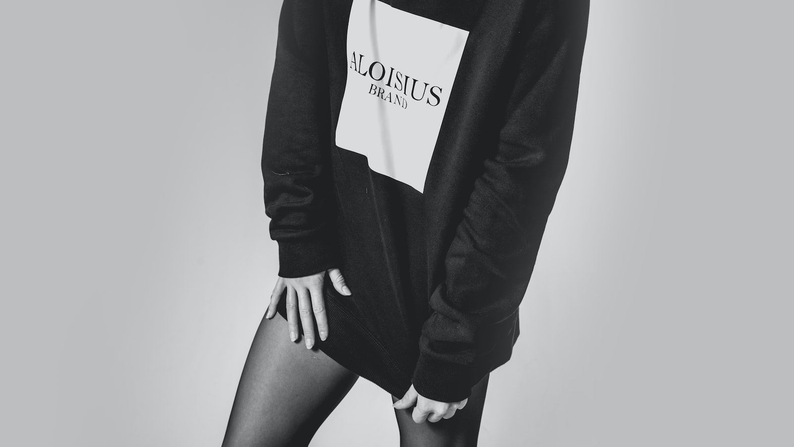 Accessorizing Tricks: Elevating Your Outfit with Simple Fashion Hacks